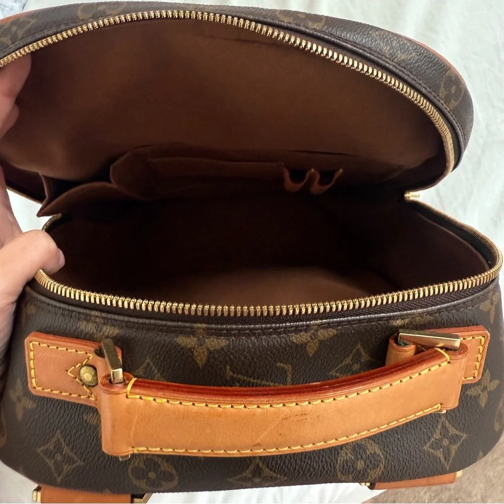 Vintage Louis Vuitton 2001 brown monogram backpack